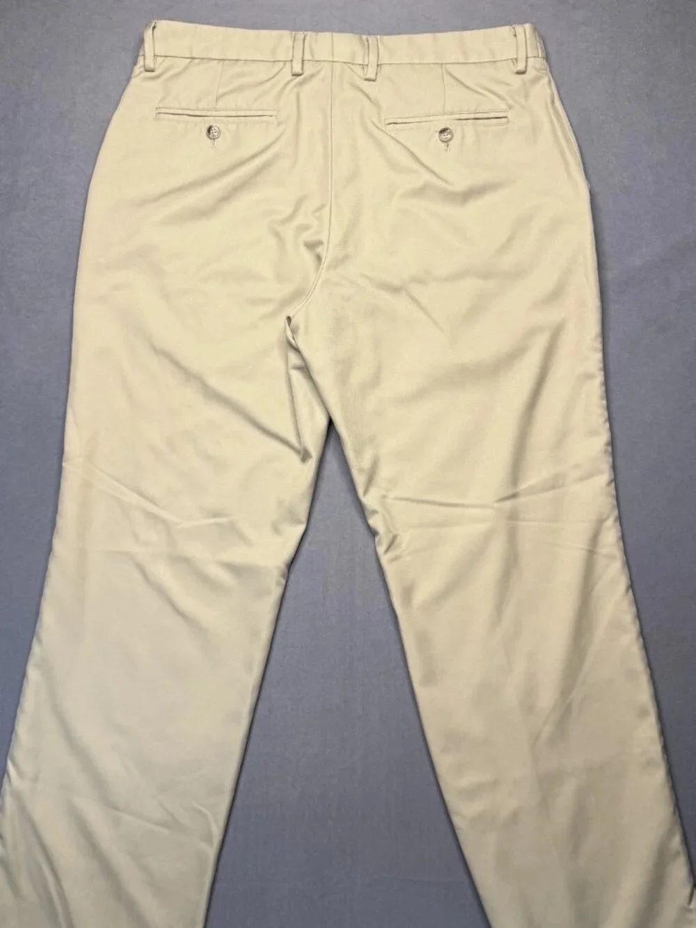 Greg Norman Attack Life Mens 36x30 Beige Golf Pants Flat Front Performance